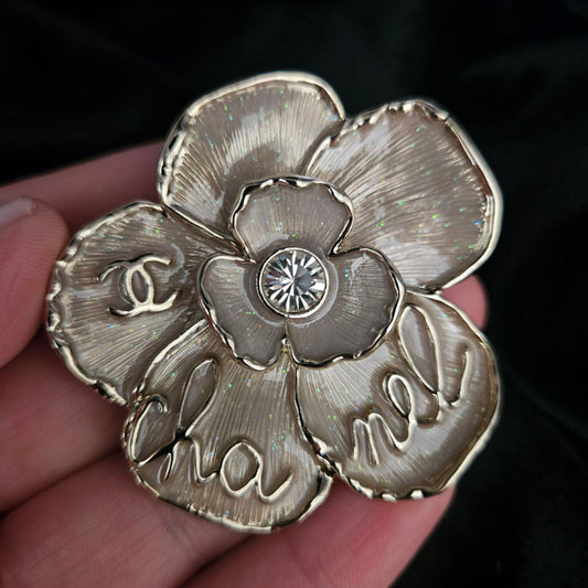 Fashion Brooch with Italian Design