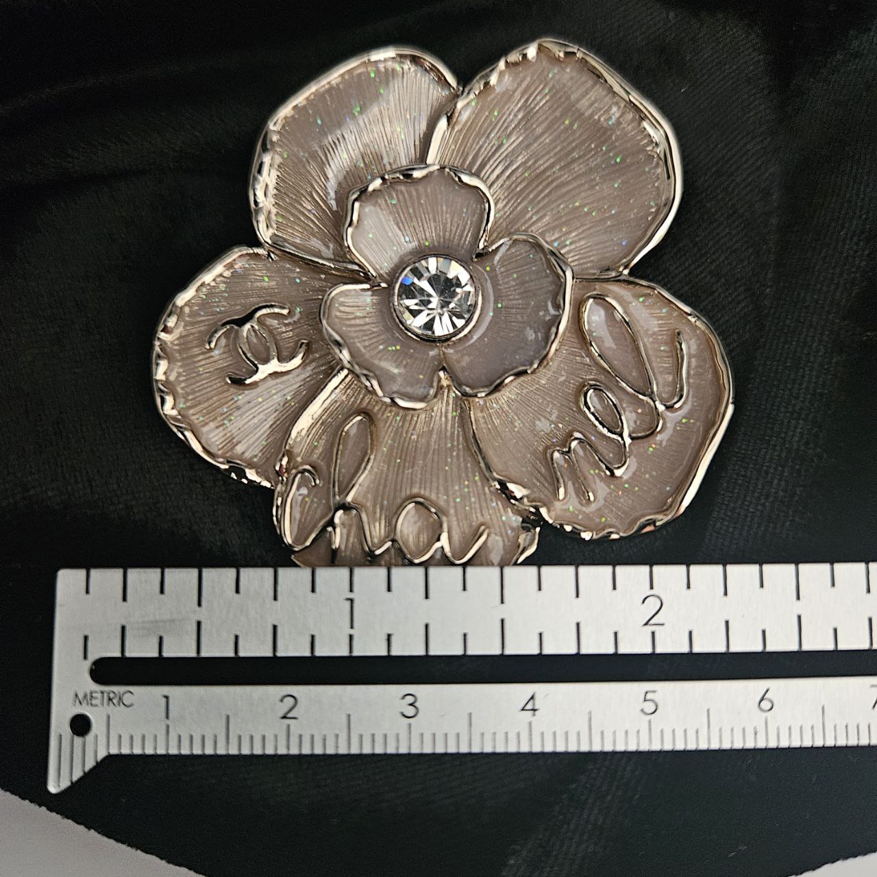 Fashion Brooch with Italian Design