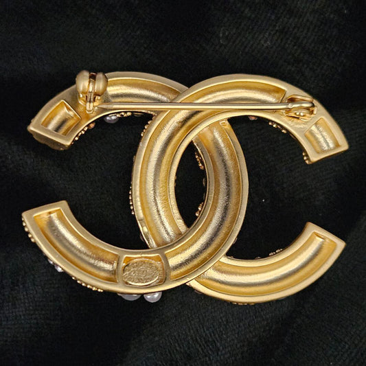 Fashion Brooch with Italian Design