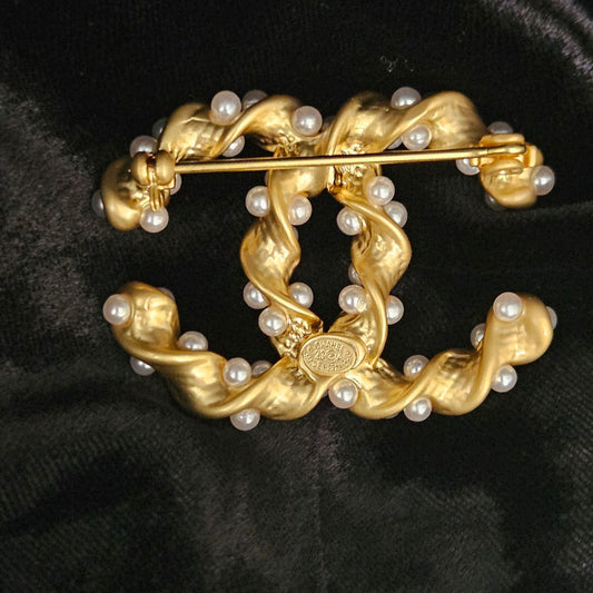 Fashion Brooch with Italian Design