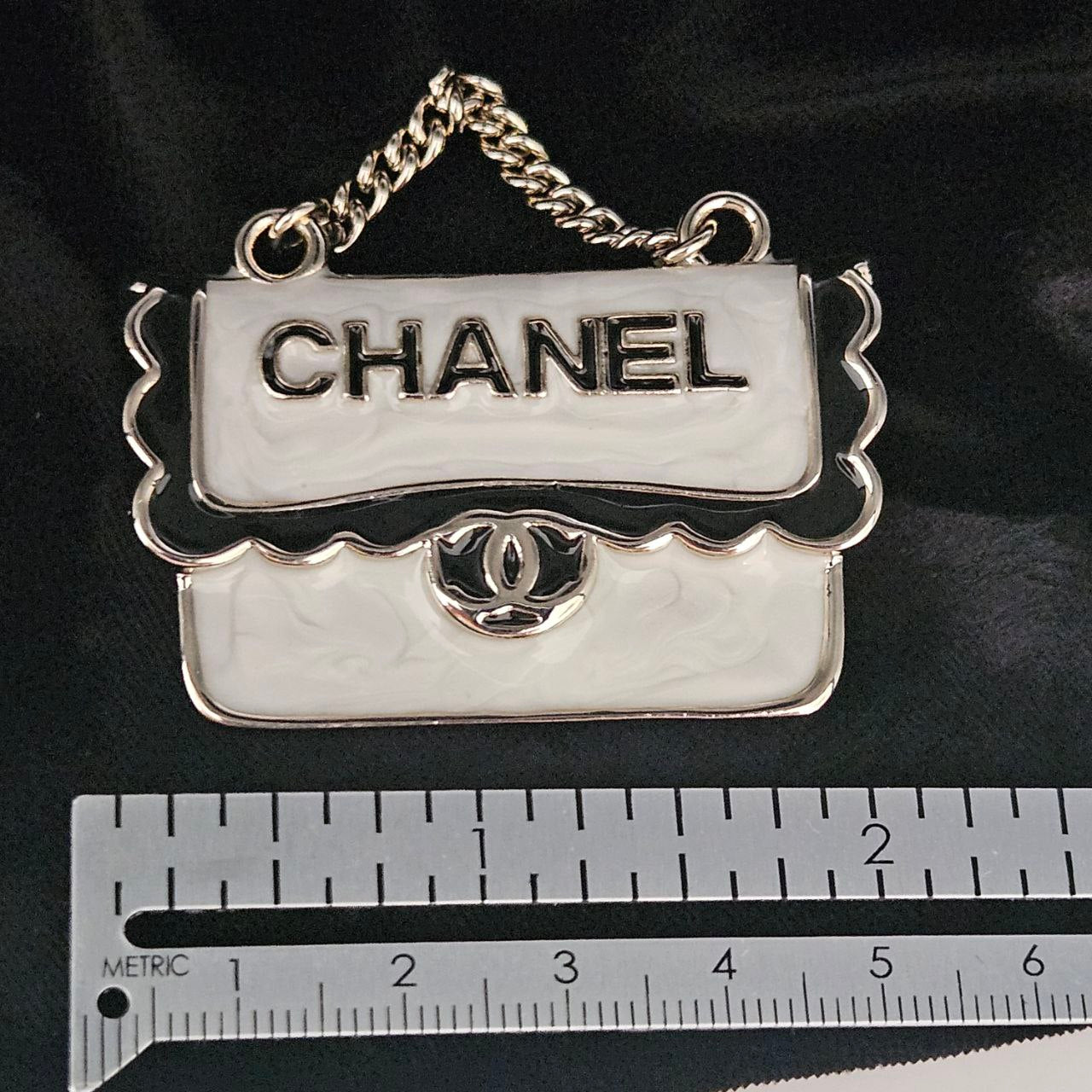 Fashion Brooch with Italian Design