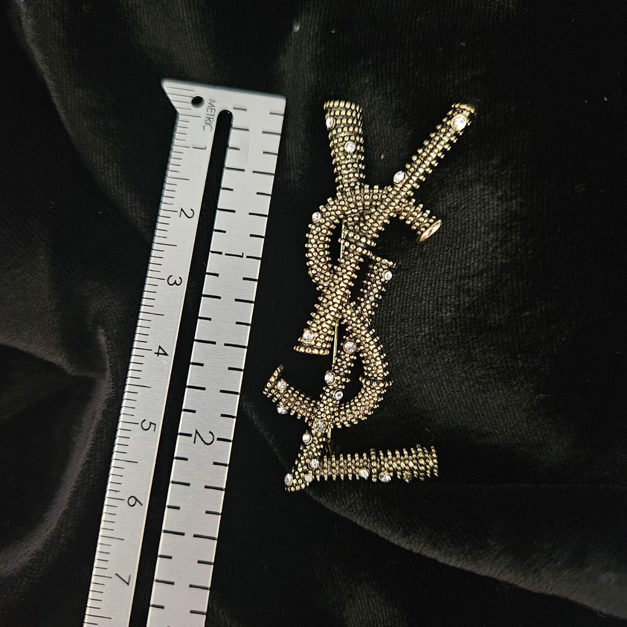Fashion Brooch with Italian Design