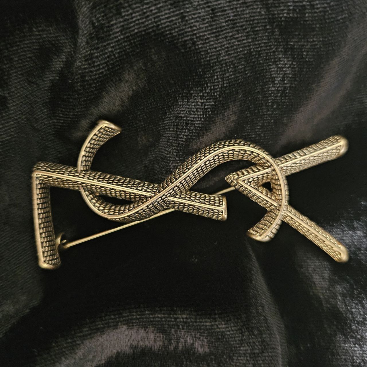 Fashion Brooch with Italian Design