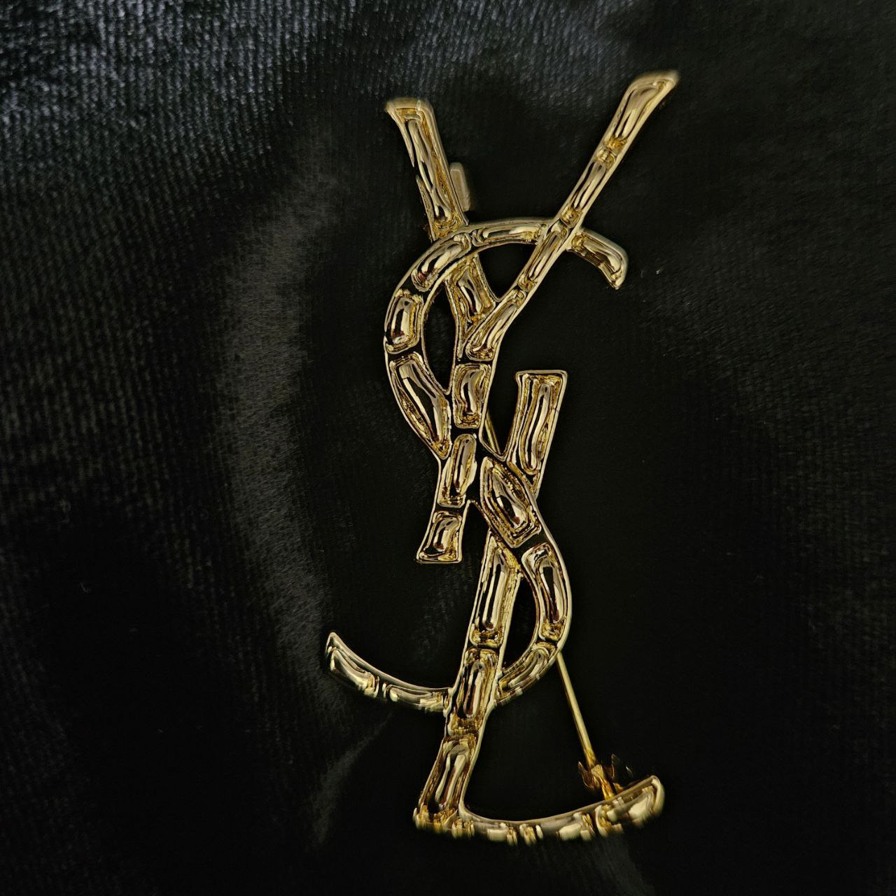 Fashion Brooch with Italian Design
