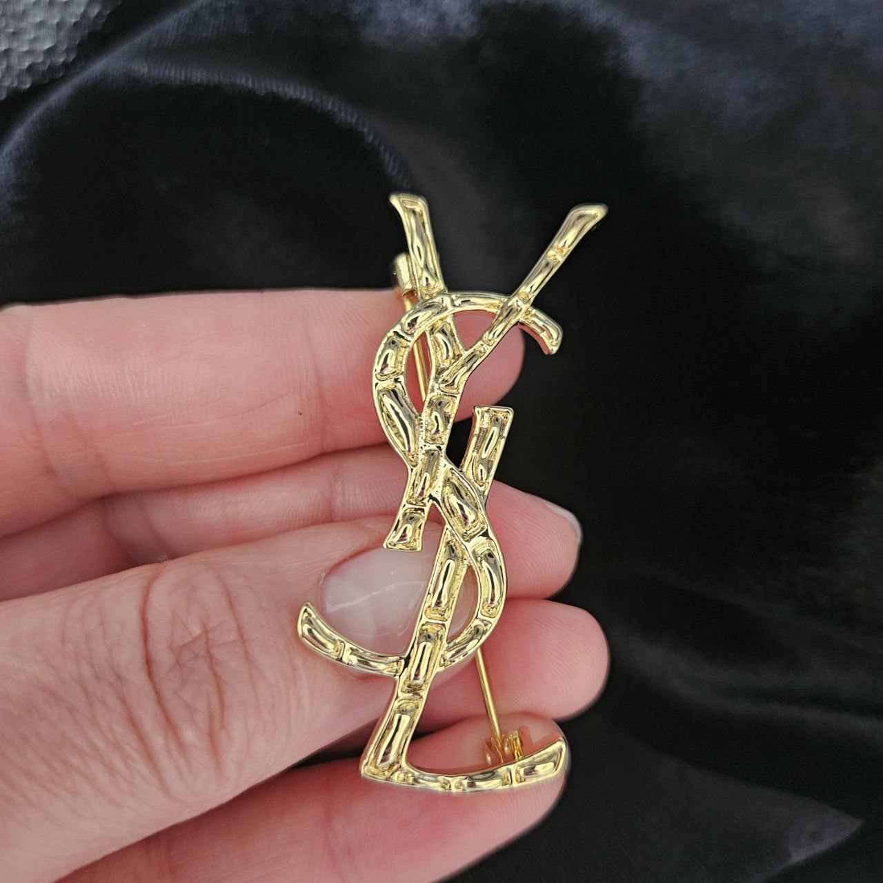 Fashion Brooch with Italian Design