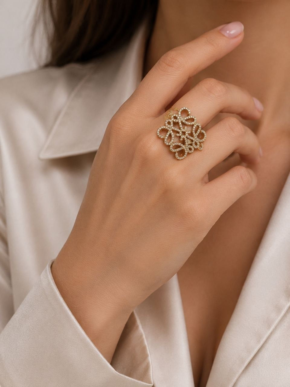Loewe Crystal Anagram Ring
