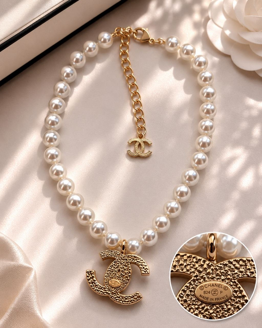 CC Pearl Pendant Necklace