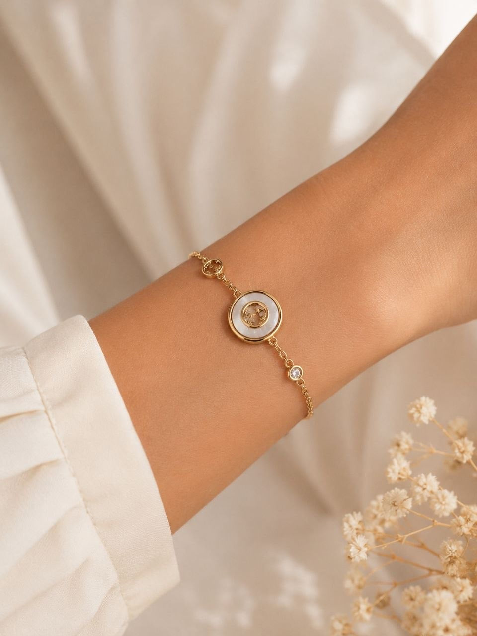 GG White Medallion Bracelet