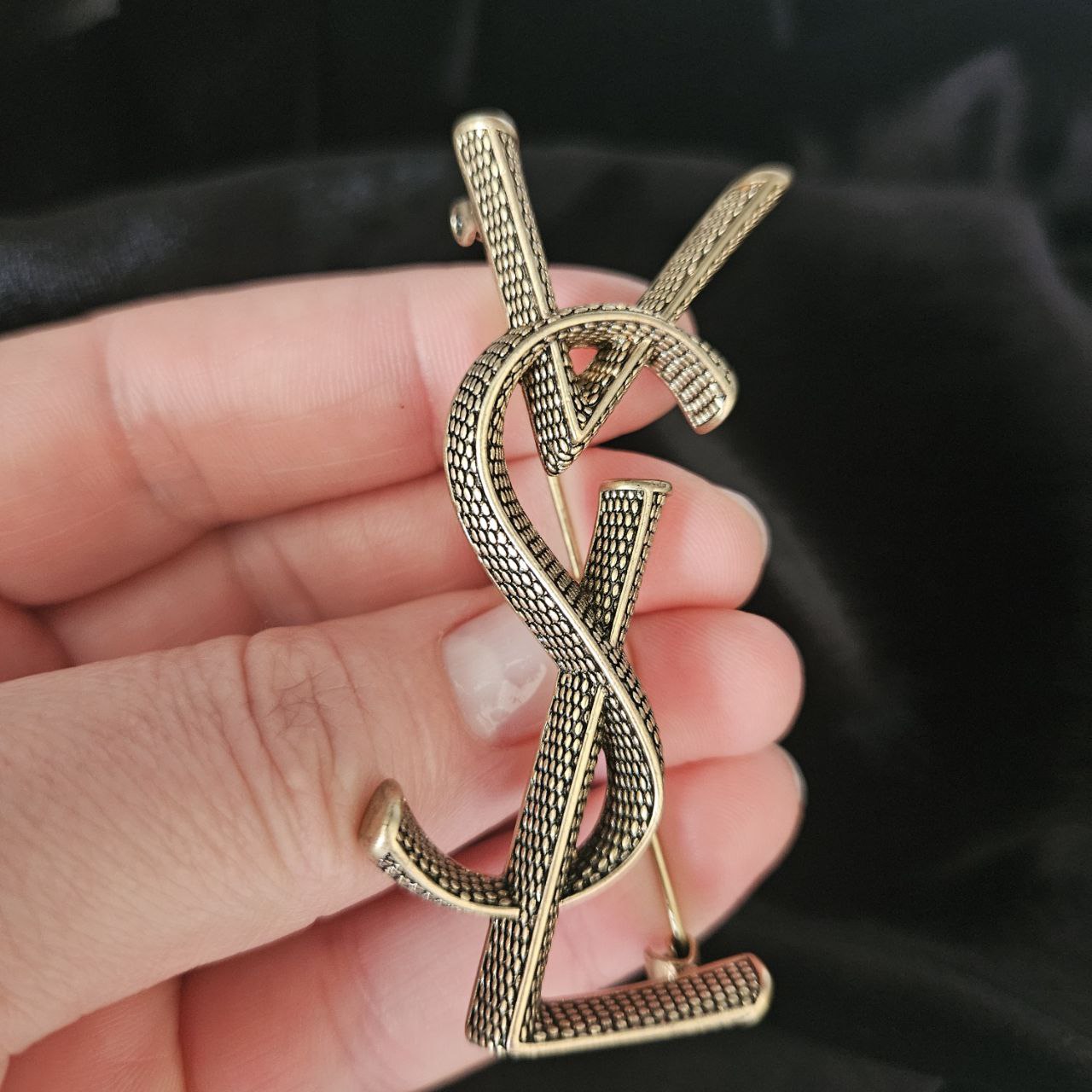 Fashion Brooch with Italian Design