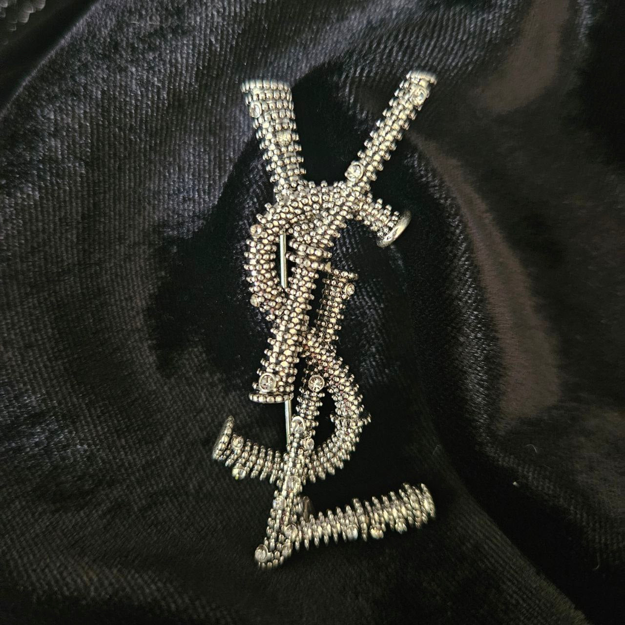 Fashion Brooch with Italian Design