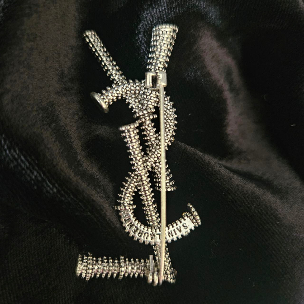 Fashion Brooch with Italian Design