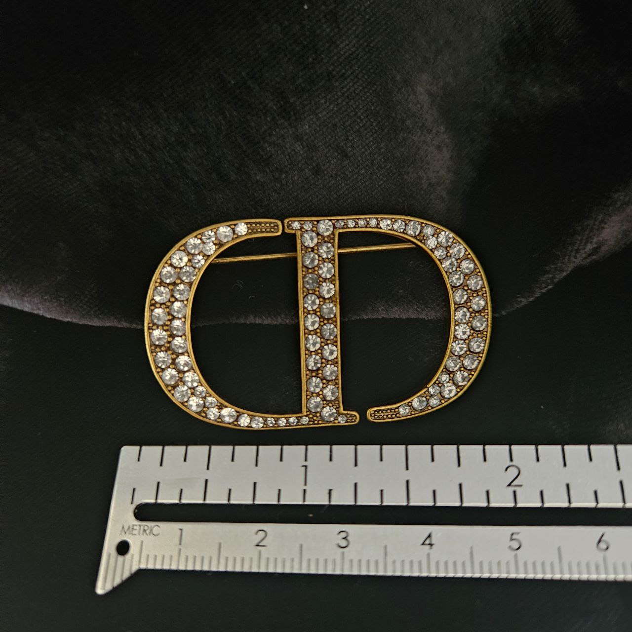 Fashion Brooch with Italian Design