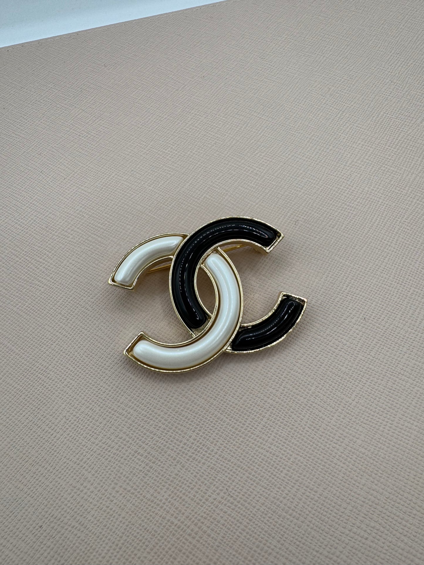 Fashion Brooch CC